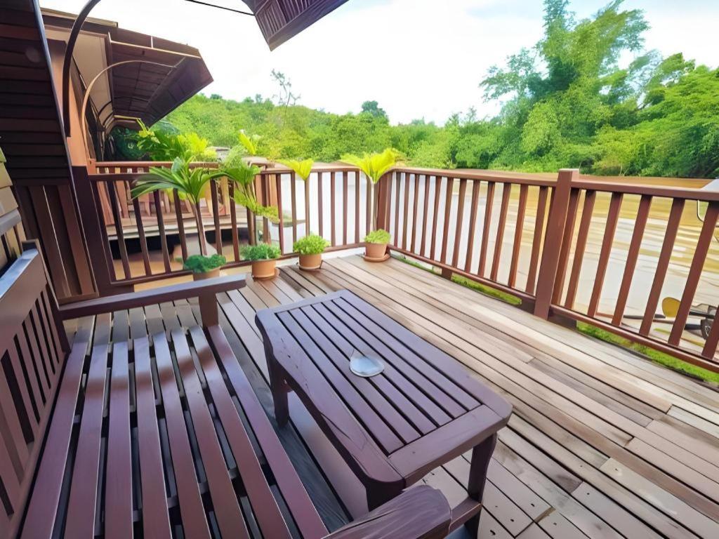 River Kwai Village Hotel Ban Kaeng Raboet Zewnętrze zdjęcie